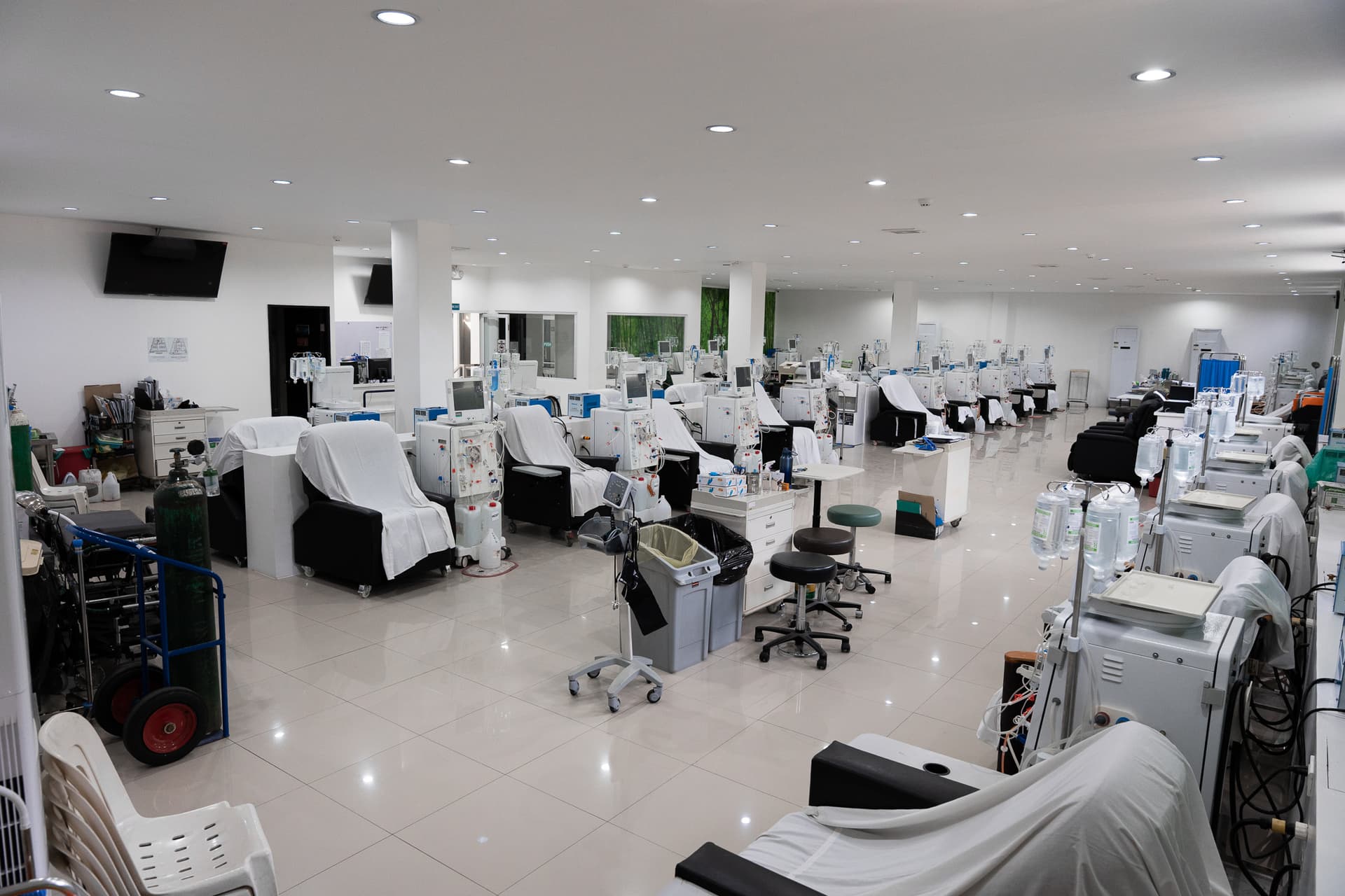 Traveling with Kidney Disease: A Dialysis Patient Guide